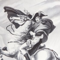 Napoleon przekraczający Przełęcz Świętego Bernarda w 1800 r., żakard jedwabny wg obrazu Jacques'a-Louisa Davida. Ok. 1900.